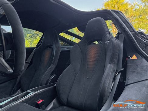 Used 2021 McLaren 765LT RWD image 24