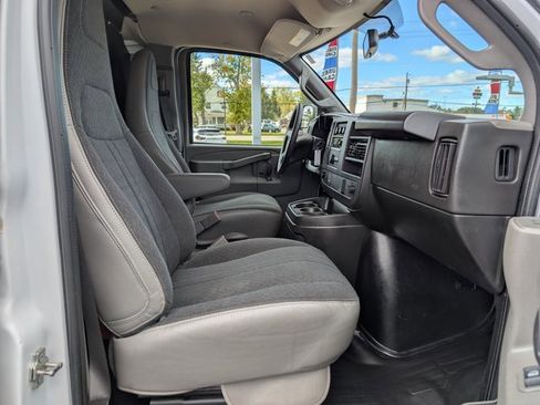 Used 2024 Chevrolet Express 2500 w/ Driver Convenience Package image 12