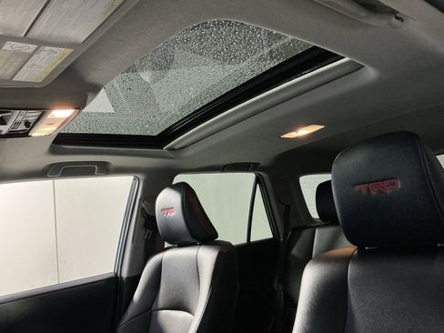 Used 2021 Toyota 4Runner TRD Off-Road Premium image 31