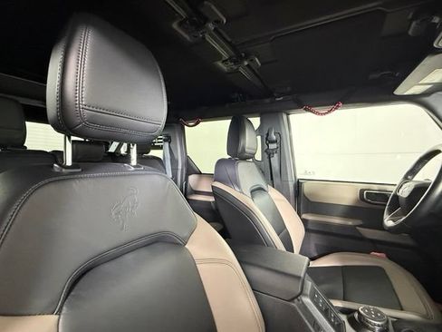 Used 2023 Ford Bronco Wildtrak AWD/4WD image 34