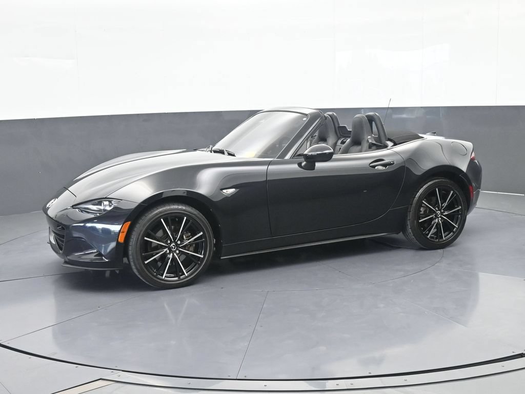 Used 2024 MAZDA MX-5 Miata Grand Touring w/ Weather Package RWD image 2