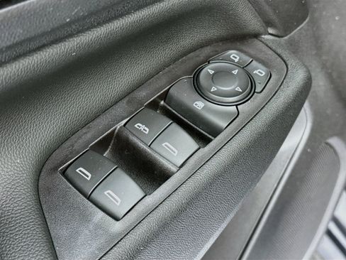 Used 2020 Chevrolet Equinox LT FWD image 17