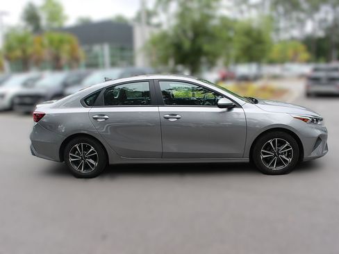 Certified 2024 Kia Forte LXS FWD image 10