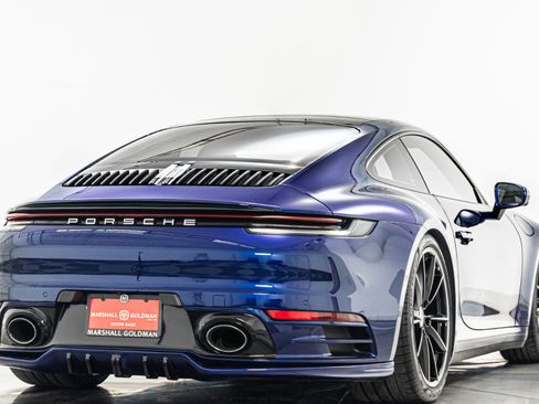 Used 2022 Porsche 911 Carrera RWD image 9