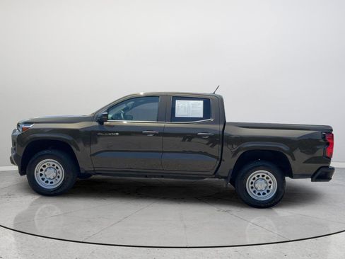 Used 2024 Chevrolet Colorado W/T RWD image 10