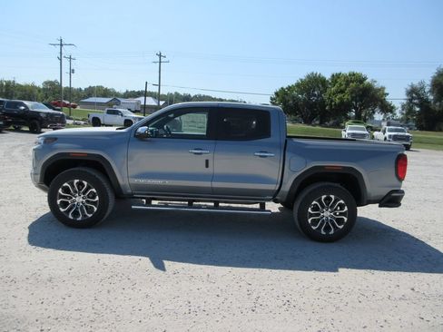 New 2026 GMC Canyon Denali AWD/4WD image 7