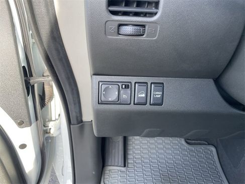 Used 2020 Nissan Frontier PRO-4X image 20