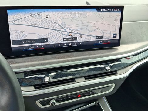 Used 2026 BMW X7 xDrive40i AWD/4WD image 18