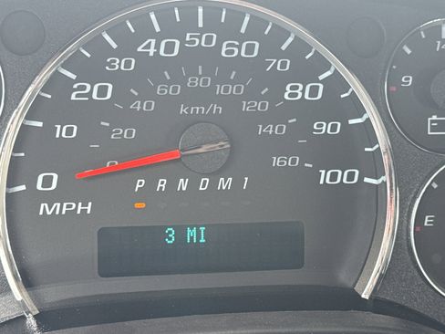 New 2026 GMC Savana 2500 Extended RWD image 19