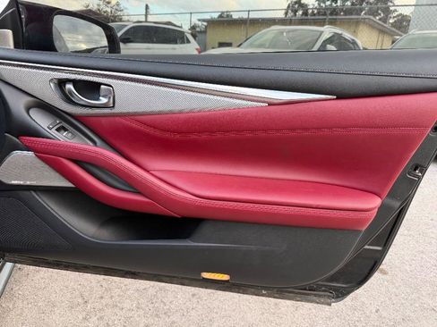 Used 2018 INFINITI Q60 3.0t Sport image 16