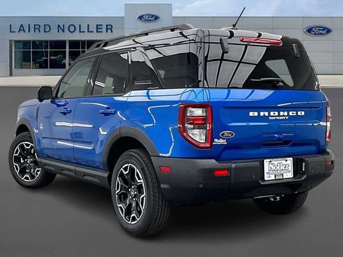 New 2025 Ford Bronco Sport Outer Banks w/ Outer Banks Tech Package+ image 3