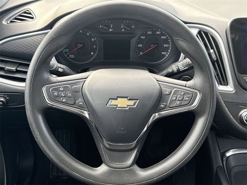 Used 2023 Chevrolet Malibu LT image 11