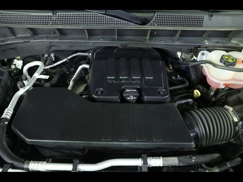 Used 2021 Chevrolet Silverado 1500 LT image 22