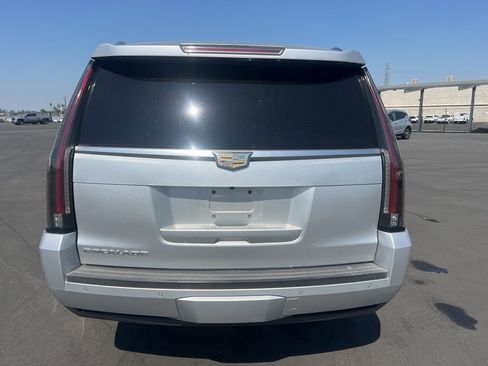 Used 2015 Cadillac Escalade ESV Luxury image 6