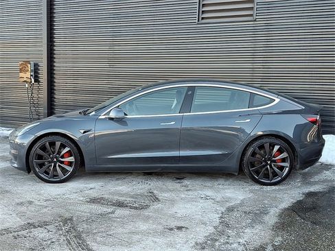 Used 2020 Tesla Model 3 Performance image 2