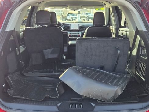 Certified 2024 Ford Explorer XLT w/ Equipment Group 202A image 18