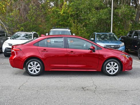 Used 2024 Toyota Corolla LE image 5