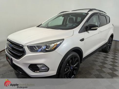 Used 2017 Ford Escape Titanium AWD/4WD image 3