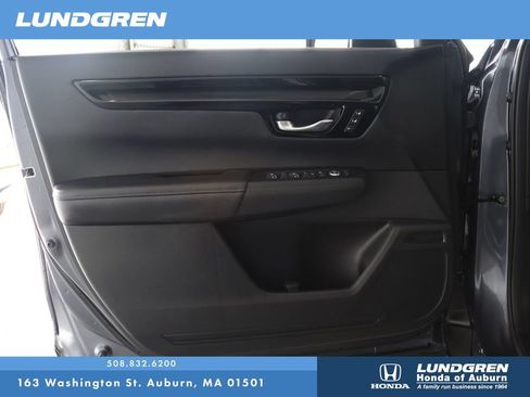 Used 2025 Honda CR-V EX-L image 9