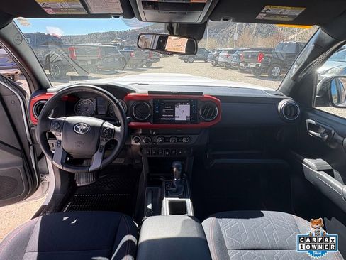 Used 2019 Toyota Tacoma TRD Sport w/ Technology Package image 6