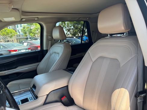 Used 2024 Ford Expedition Max Limited RWD image 24