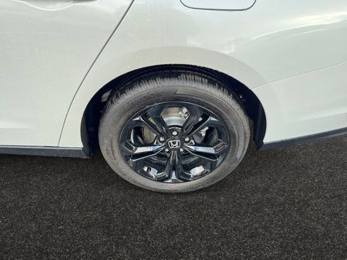 New 2025 Honda Accord SE image 19