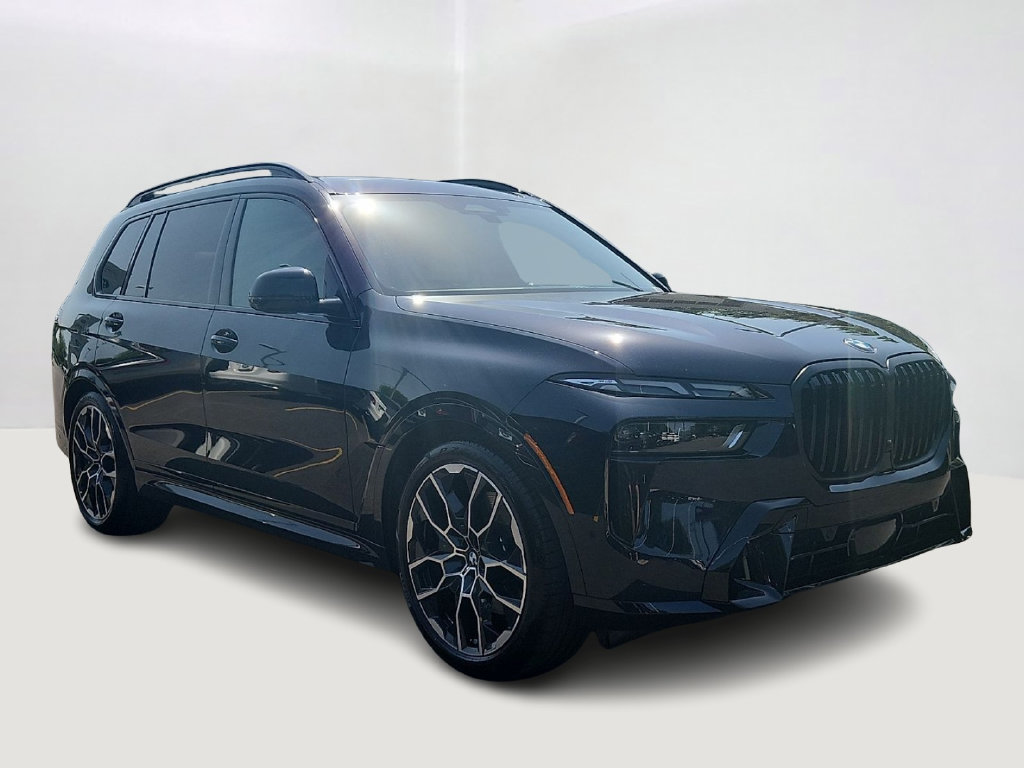 Certified 2026 BMW X7 xDrive40i w/ M Sport Package AWD/4WD image 3