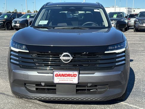 New 2026 Nissan Kicks SV image 3