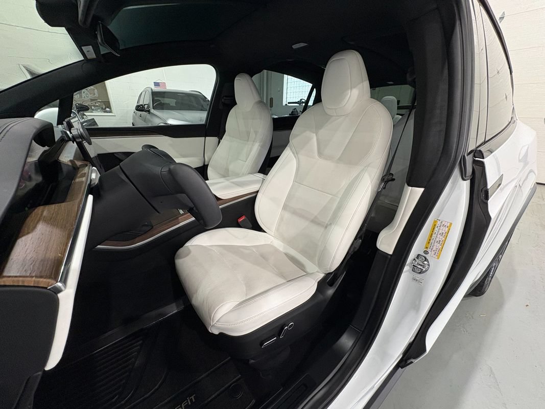 Used 2023 Tesla Model X AWD/4WD image 9
