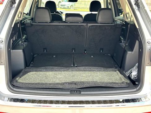 Certified 2026 Volkswagen Atlas SE FWD image 10