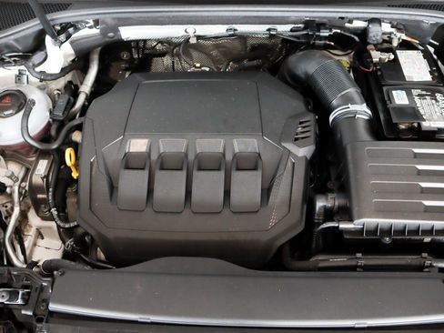 Certified 2024 Audi Q3 2.0T Premium Plus w/ Premium Plus Package image 4