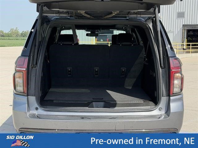 Certified 2021 Chevrolet Suburban RST w/ Luxury Package AWD/4WD image 5