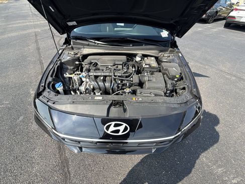 Certified 2025 Hyundai Elantra SEL FWD image 26