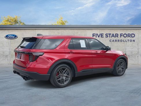 Used 2025 Ford Explorer ST w/ Sun And Sound Package AWD/4WD image 8