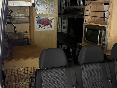 Used 2012 Mercedes-Benz Sprinter 2500 image 10