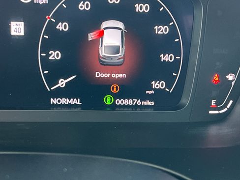 Used 2025 Acura Integra FWD image 24