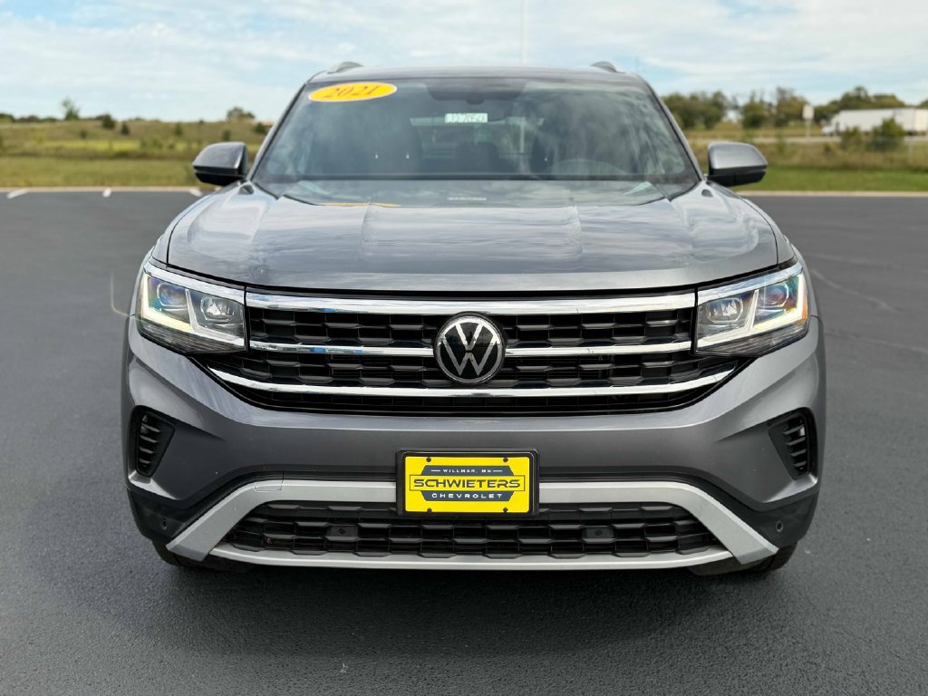 Used 2021 Volkswagen Atlas Cross Sport SE w/ Panoramic Sunroof Package AWD/4WD image 2