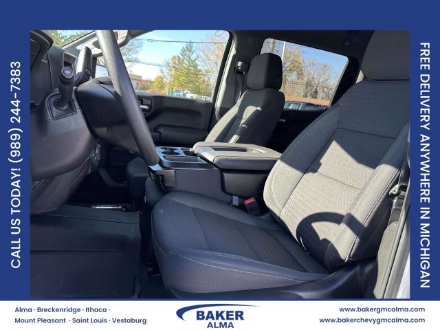 Certified 2024 Chevrolet Silverado 1500 Custom Trail Boss w/ LPO, Dark Essentials Package AWD/4WD image 5