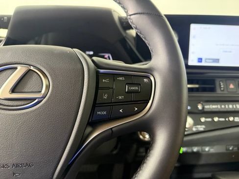 Certified 2025 Lexus ES 350 w/ Premium Package FWD image 27