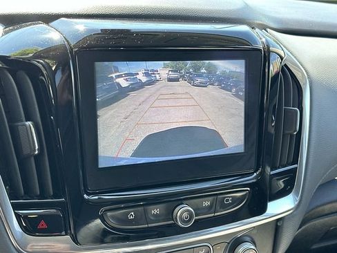 Used 2019 Chevrolet Traverse LT FWD image 26