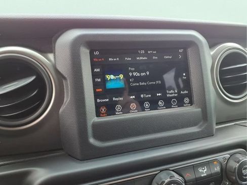 Used 2021 Jeep Gladiator Sport AWD/4WD image 20
