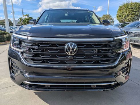 New 2026 Volkswagen Atlas SEL Premium R-Line AWD/4WD image 9