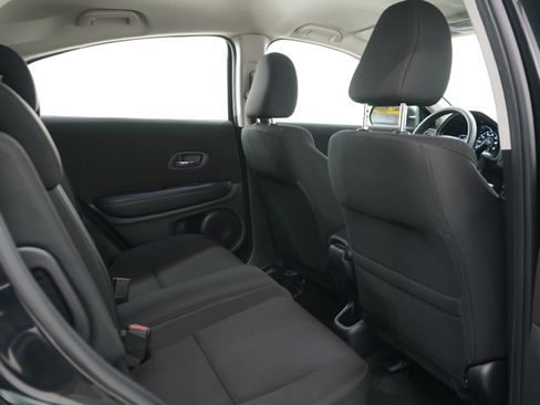 Used 2017 Honda HR-V LX image 13