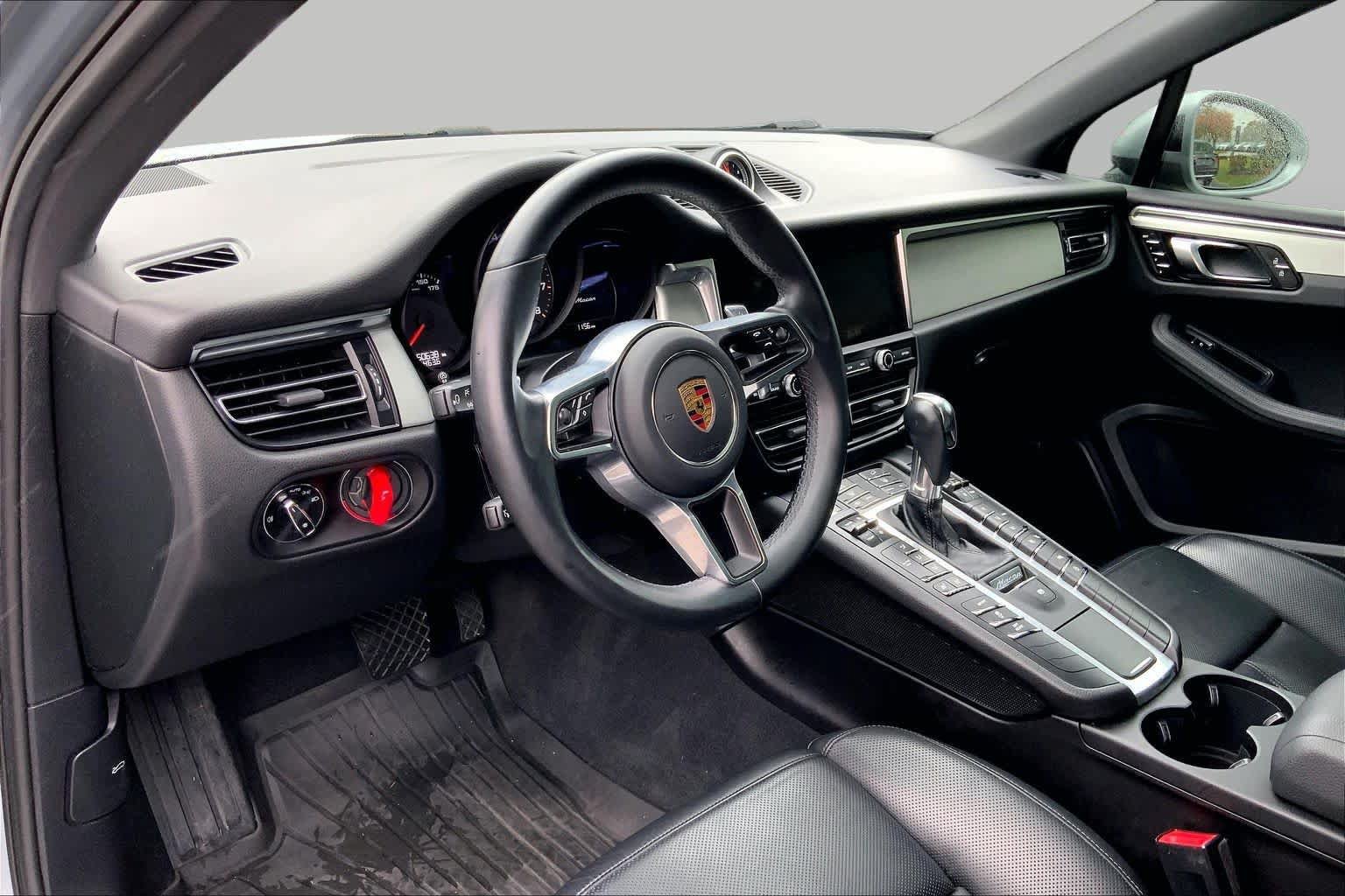 Used 2021 Porsche Macan AWD/4WD image 18
