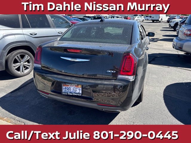 Used 2018 Chrysler 300 Touring w/ Sport Appearance Package RWD image 17