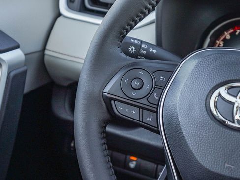 New 2025 Toyota RAV4 XLE image 19