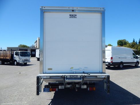 Used 2024 Chevrolet Low Cab Forward 5500HD RWD image 7