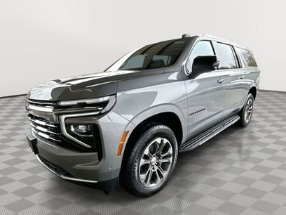 New 2026 Chevrolet Suburban LT w/ Comfort Package