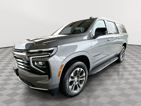 New 2026 Chevrolet Suburban LT w/ Comfort Package image 1