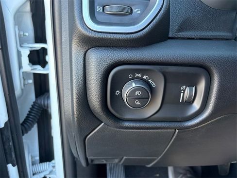 Used 2025 RAM 2500 Big Horn image 17